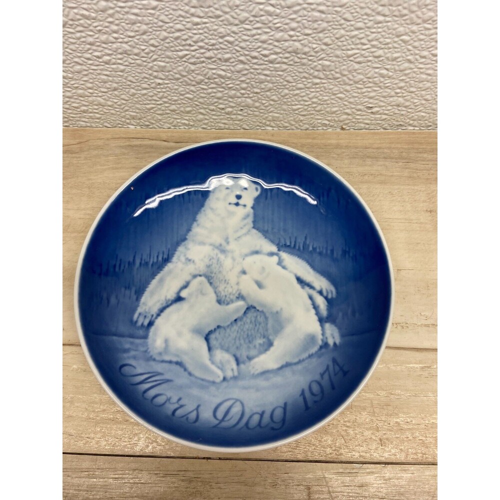 Vtg 1974 B & G Copenhagen Porcelain Plate Mothers Day Polar Bear With Cubs